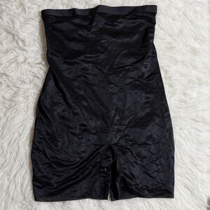 NWT SKIMS XL Barely There Shapewear Black Mid Thigh Short Onyx Shorts Tights